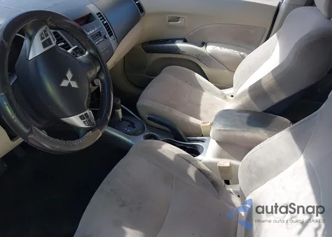 2008 Mitsubishi Outlander Ls z USA, uszkodzony, nr VIN JA4MS31X28Z008739